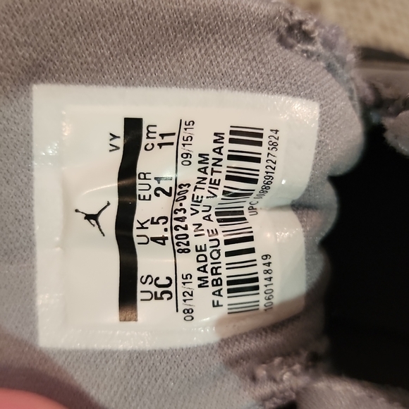 5C Baby Jordan's Nike Hightops - Picture 3 of 6